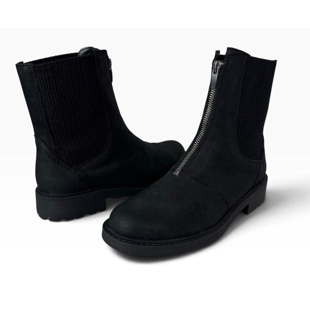 Clarks  8.5M Orinoco 2 Up Black Leather Front Zip Ankle Chelsea Boots EUC